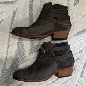 H London Women's Leather and Suede Ankle Boots Size 41 / 10